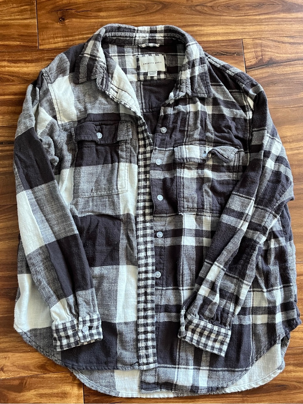 American Eagle Plaid Button-Down Shirt